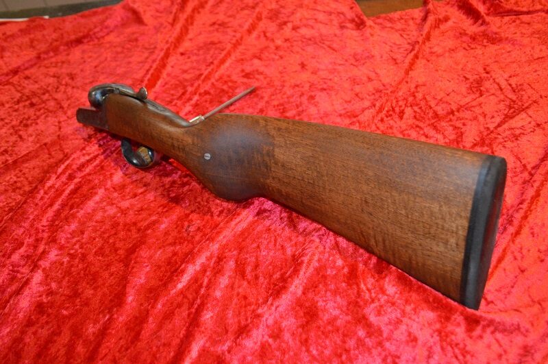 Crosse en noyer du Périgord — Montage à bois · fusil Purdey. Réalisation de l'atelier, Armurerie d'Anjou.